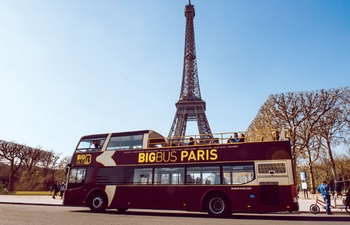 bus-touristique-a-paris