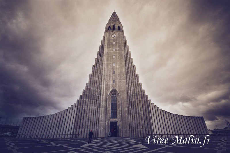 Eglise-reykjavik-islande